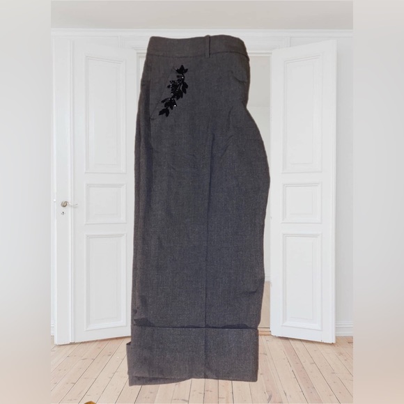 Anthropologie Robert Rodriguez cropped pants with beaded details | Gray | Size 8 - Picture 5 of 6